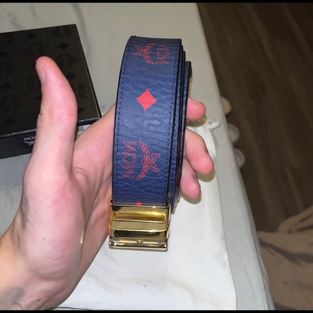 Woman’s MCM belt